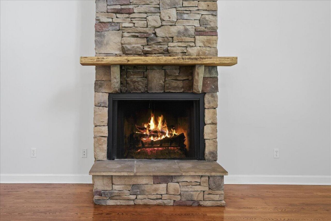 136 Fire House Road Photo 8