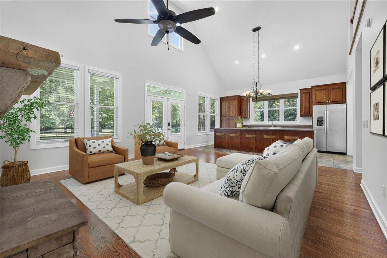 136 Fire House Road Photo 9