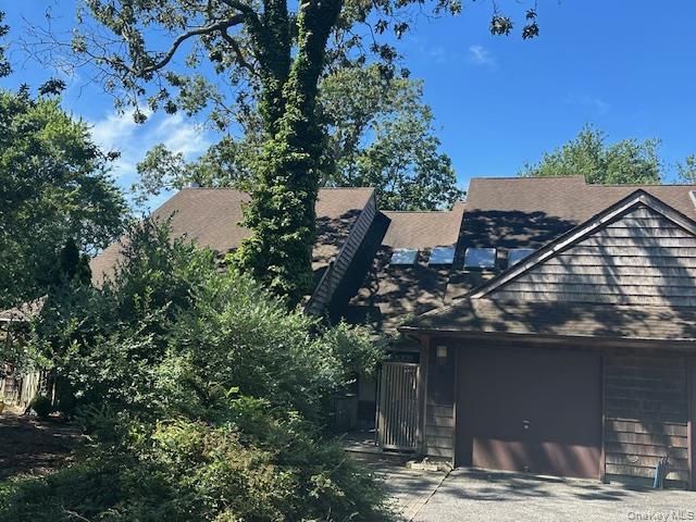 102 Pepperidge Lake Road, Eastport, NY 11941 Main Photo