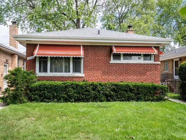 2843 Hawthorne Street, Franklin Park, IL 60131