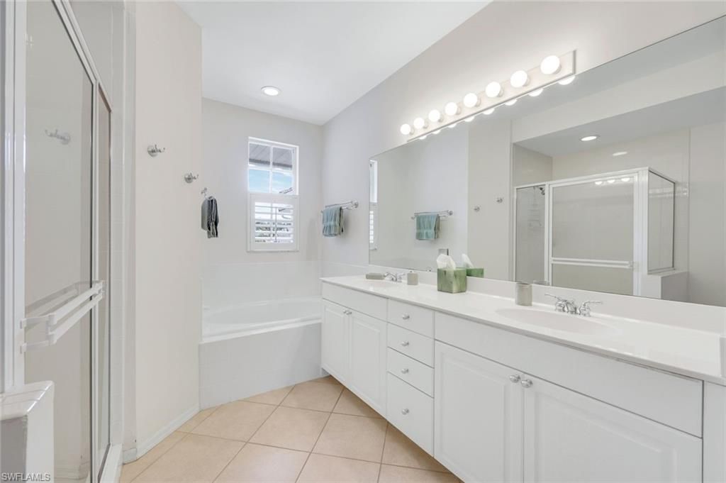 26980 Montego Pointe Ct, Unit 202, Bonita Springs, FL 34134 Photo