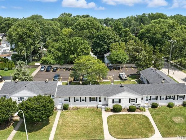 505 Main Street S, Clawson, MI 48017