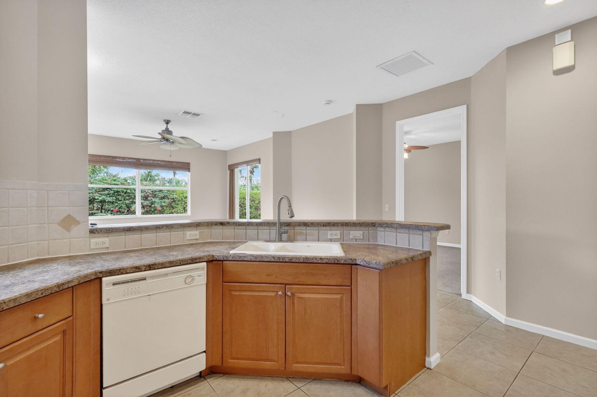 906 Mariner Bay Boulevard, Hutchinson Island, FL 34949 Photo