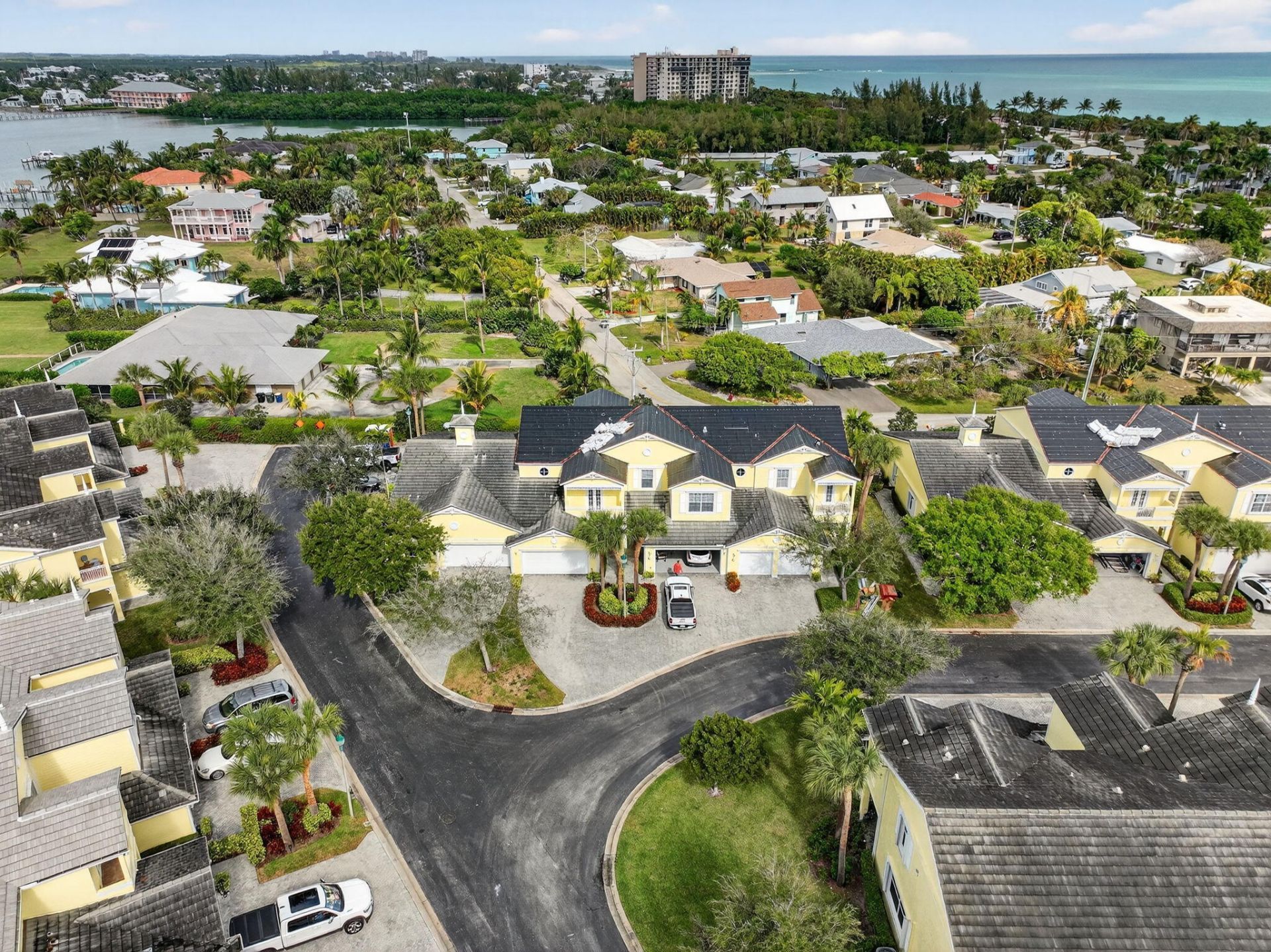 906 Mariner Bay Boulevard, Hutchinson Island, FL 34949 Photo