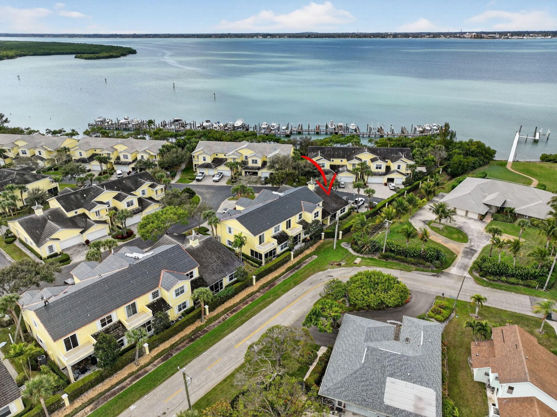 906 Mariner Bay Boulevard, Hutchinson Island, FL 34949 Photo