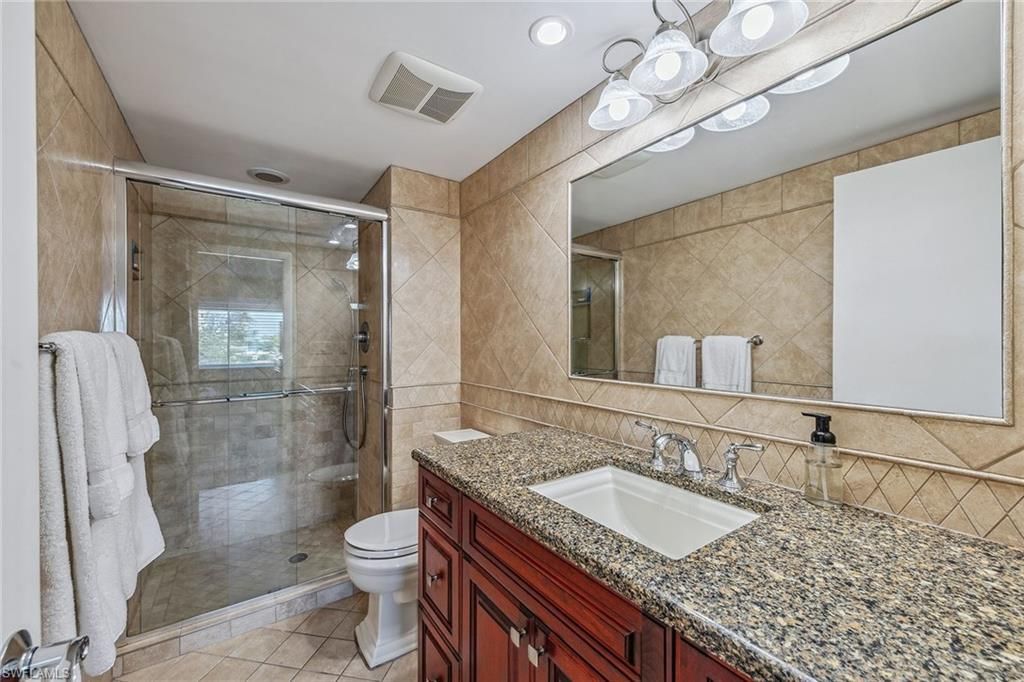 3410 Gulf Shore Blvd N, Unit 305, Naples, FL 34103 Photo