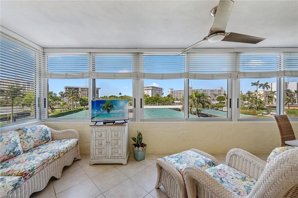 3410 Gulf Shore Blvd N, Unit 305, Naples, FL 34103 Photo