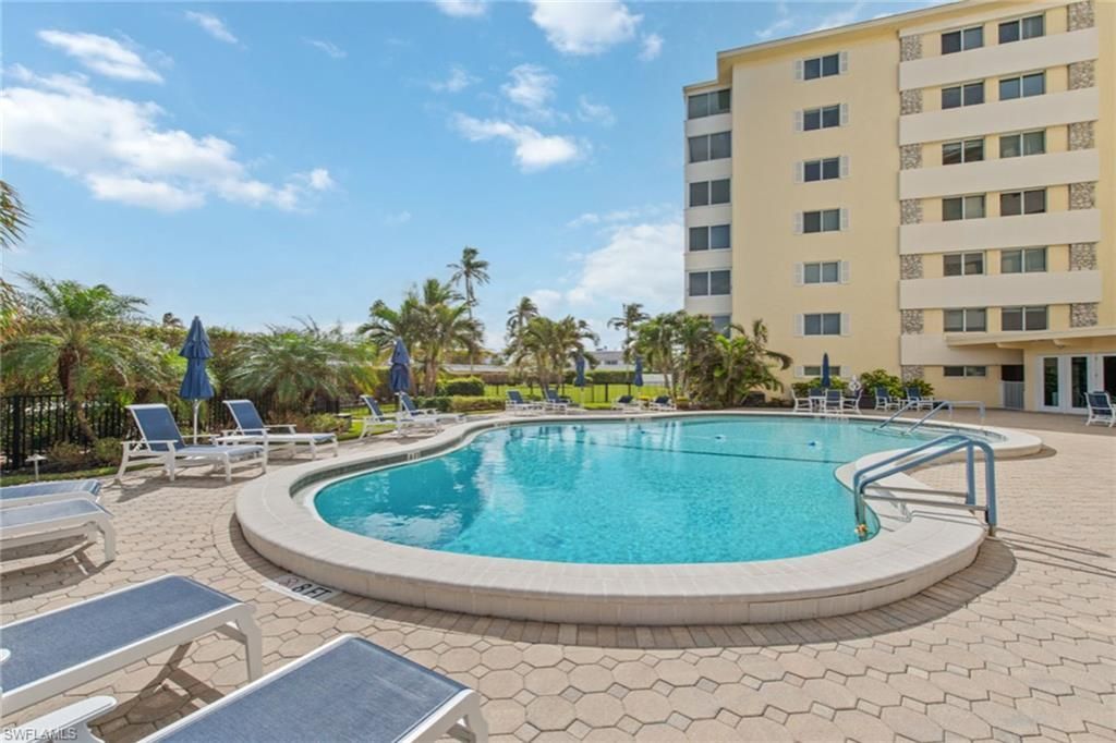 3410 Gulf Shore Blvd N, Unit 305, Naples, FL 34103 Photo