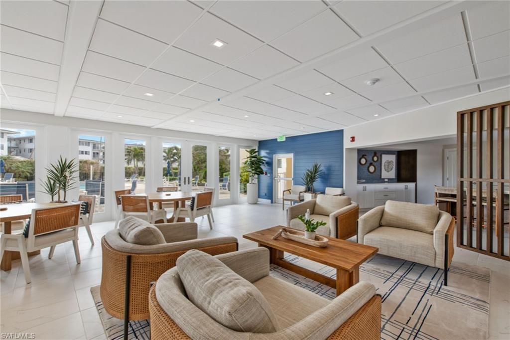 3410 Gulf Shore Blvd N, Unit 305, Naples, FL 34103 Photo