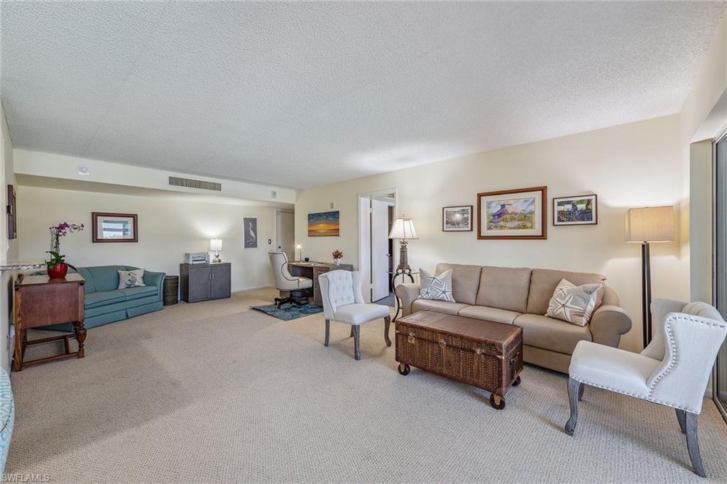 3410 Gulf Shore Blvd N, Unit 305, Naples, FL 34103 Photo