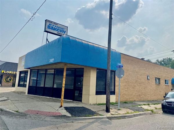 24055 Van Dyke Avenue, Center Line, MI 48015