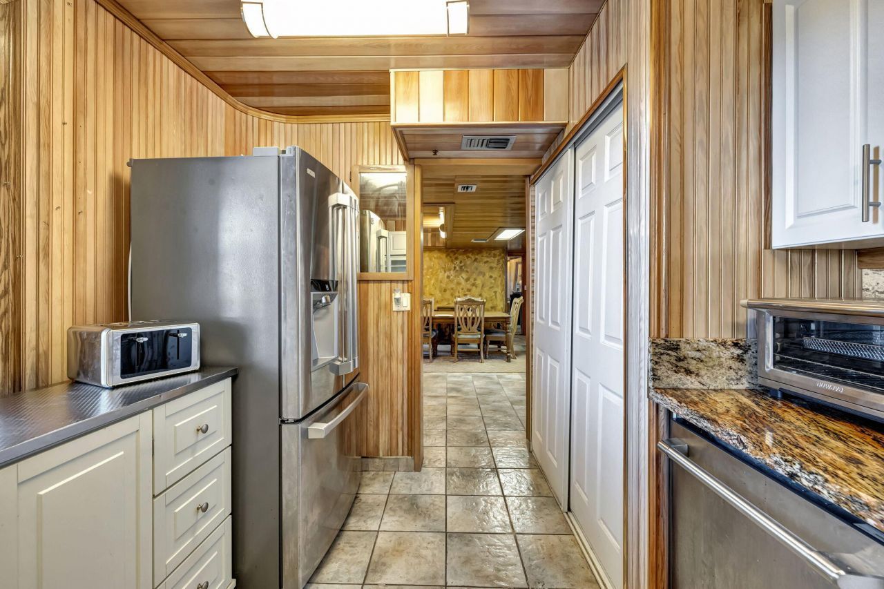 3910 Inverrary Boulevard, Unit 601-B, Lauderhill, FL 33319 Photo