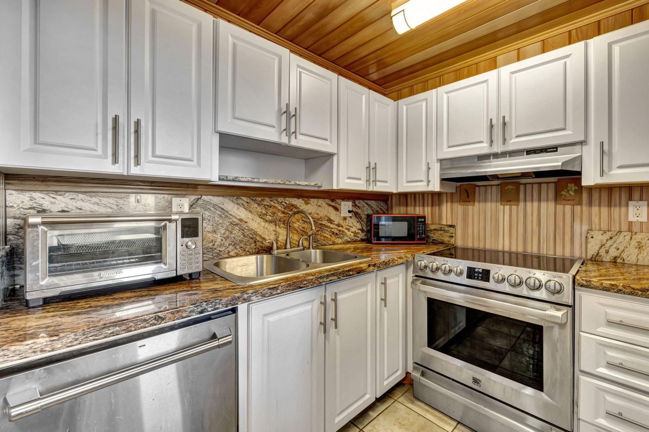 3910 Inverrary Boulevard, Unit 601-B, Lauderhill, FL 33319 Photo