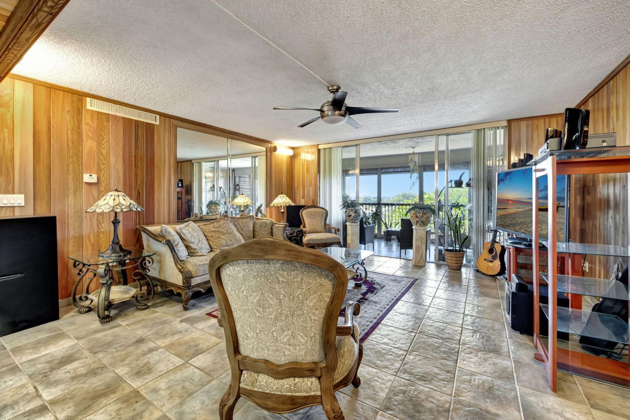 3910 Inverrary Boulevard, Unit 601-B, Lauderhill, FL 33319 Photo