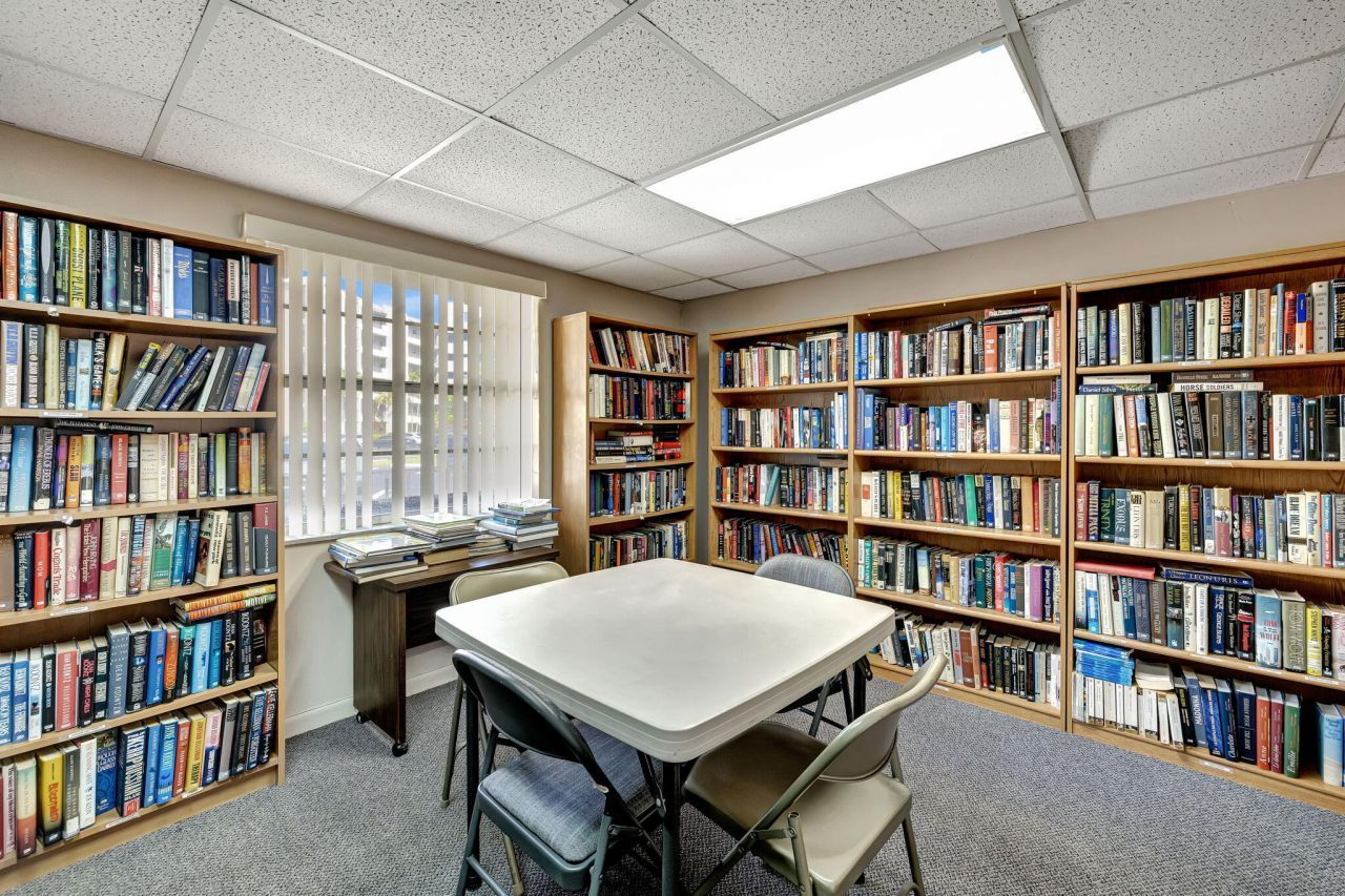 3910 Inverrary Boulevard, Unit 601-B, Lauderhill, FL 33319 Photo