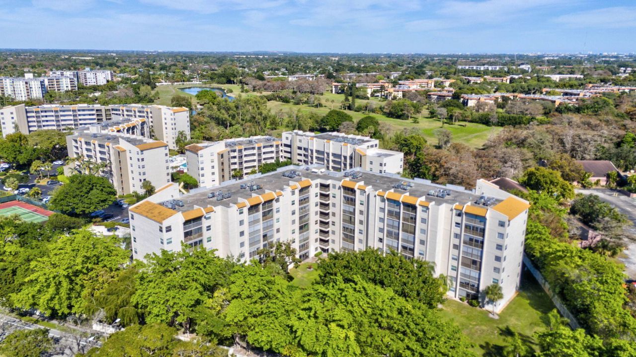 3910 Inverrary Boulevard, Unit 601-B, Lauderhill, FL 33319 Photo