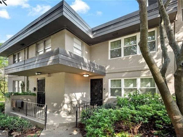 270 Lakemoore Drive, Unit B, Atlanta, GA 30342