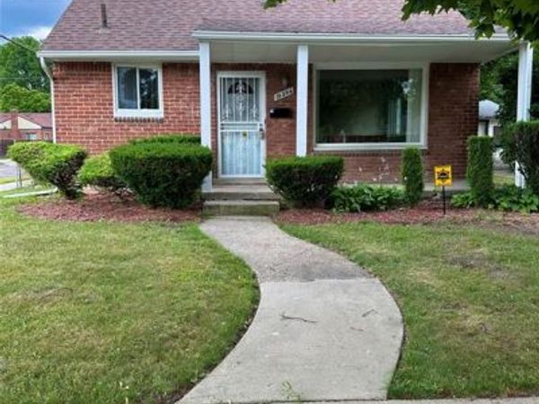 19394 Riverview Street, Detroit, MI 48219