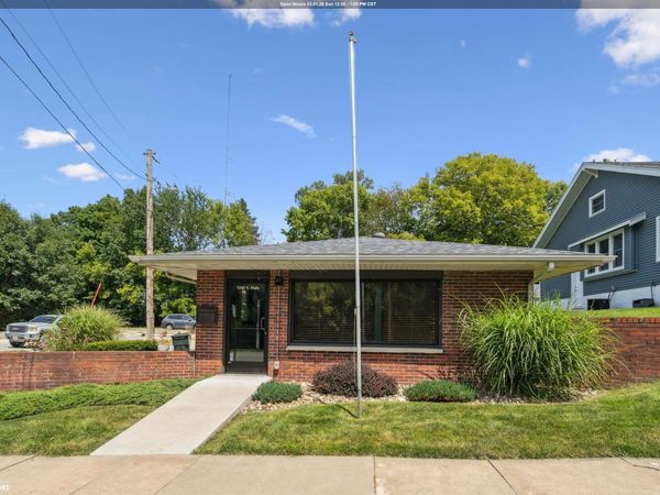 1240 S Main Street, Burlington, IA 52601