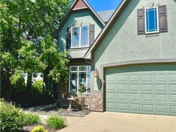 28993 Bluestem Drive N/A, Paola, KS 66071