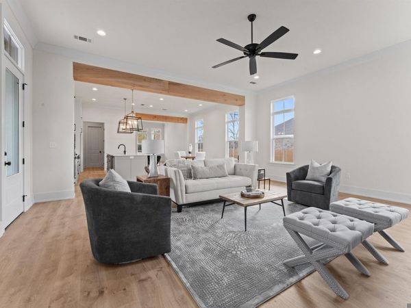 13475 Sawmill Dr, Baton Rouge, LA 70818