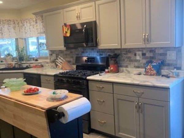 4401 Camelot Place, Bakersfield, CA 93301