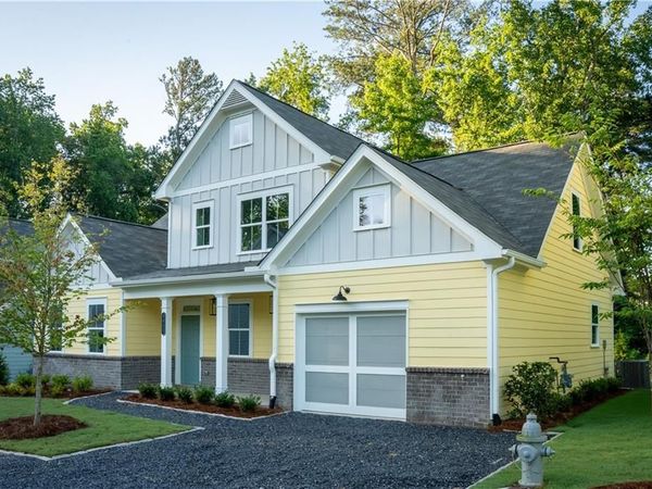 3846 Cottage Circle, Clarkston, GA 30021