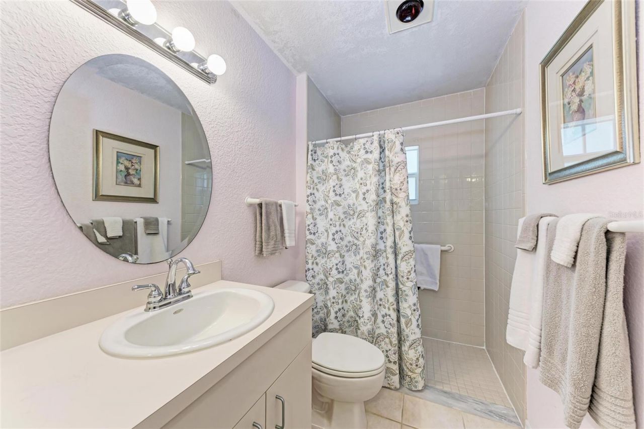 516 Howard Court, Sarasota, FL 34236 Photo