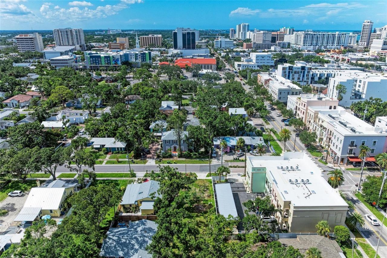 516 Howard Court, Sarasota, FL 34236 Photo