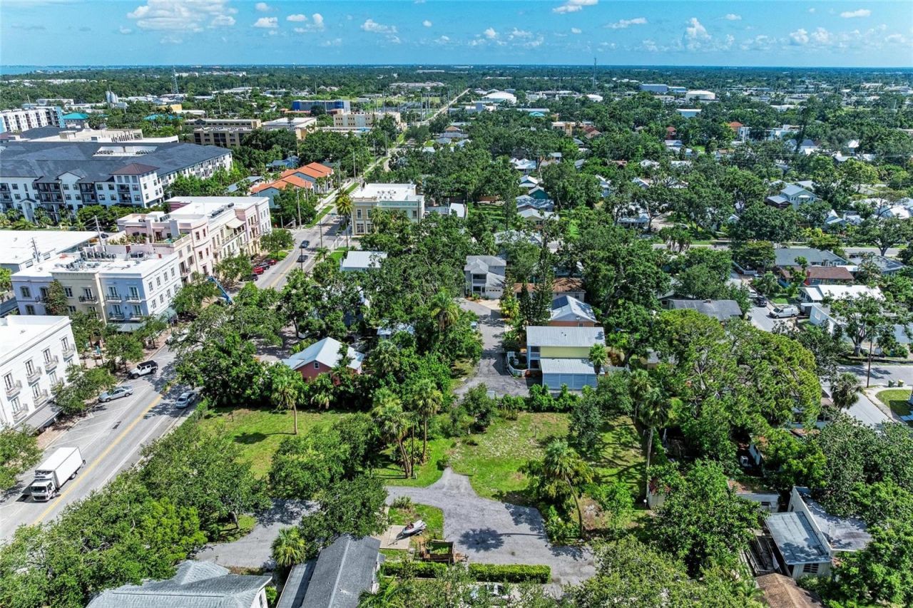 516 Howard Court, Sarasota, FL 34236 Photo