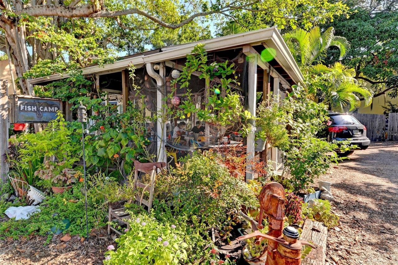 516 Howard Court, Sarasota, FL 34236 Photo