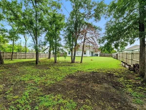 3802 College Street, Greenville, TX 75401