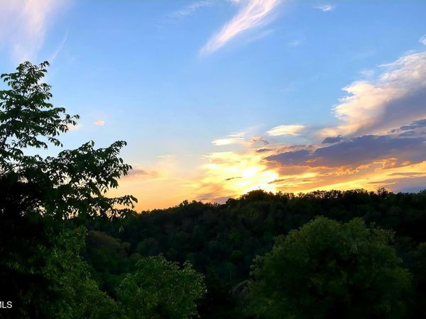 176 Wade Bulla Road, Watauga, TN 37694