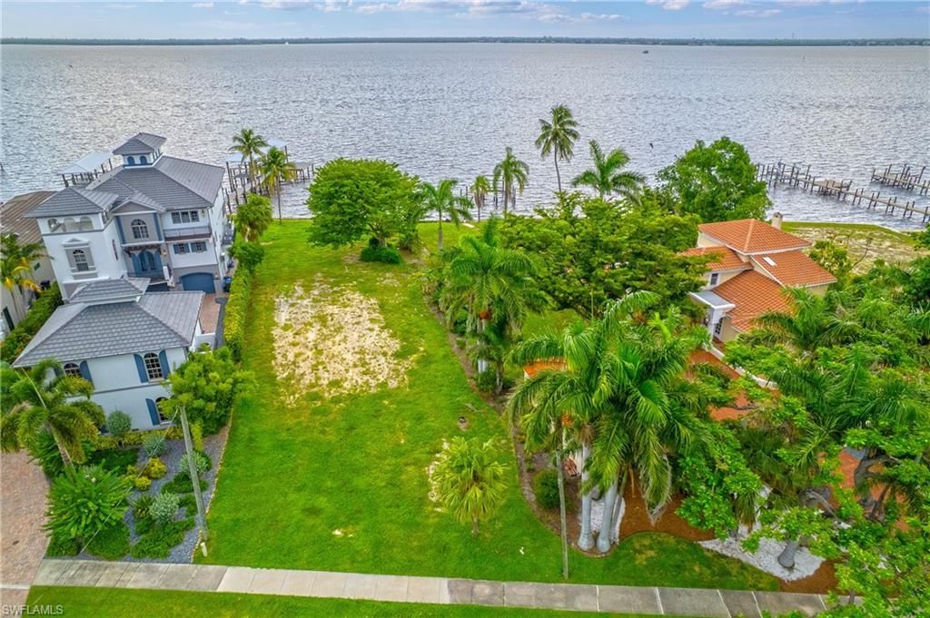 2904 Valencia Way, Fort Myers, FL 33901 Photo