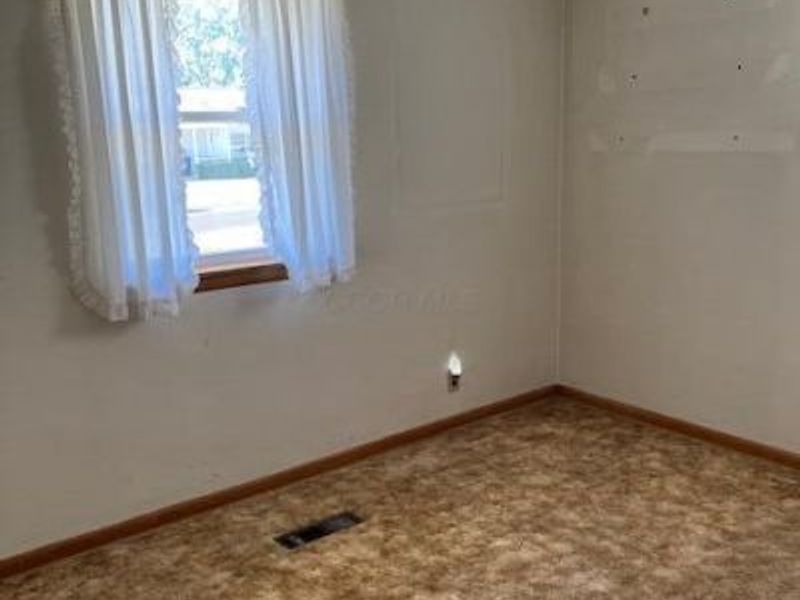 152 Griner Avenue, Circleville, OH 43113 Photo 6