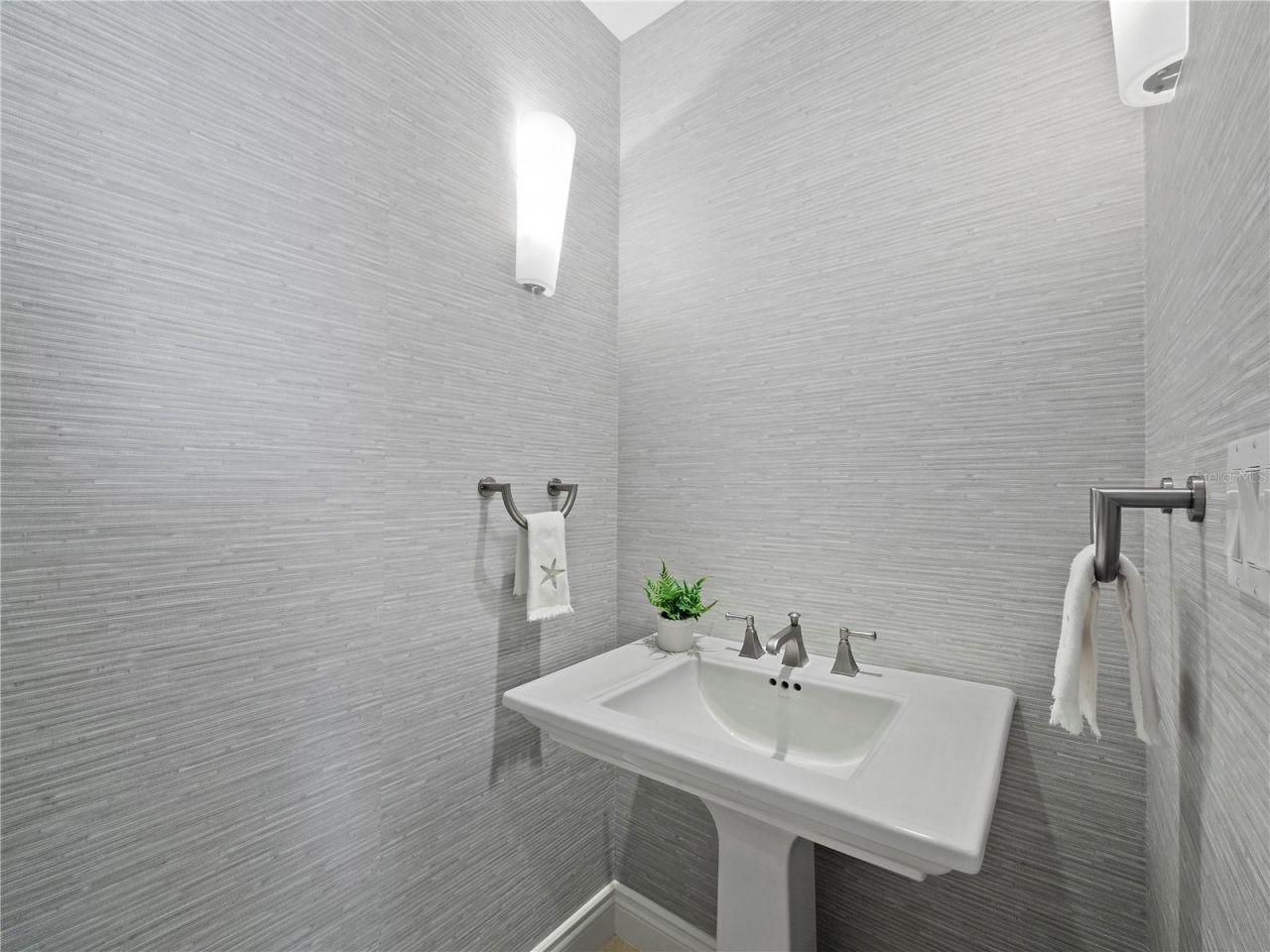 2050 Benjamin Franklin Drive, Unit 601-A, Sarasota, FL 34236 Photo