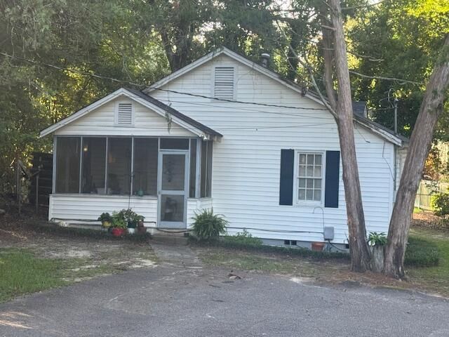 1840 Carolina Avenue Photo 12