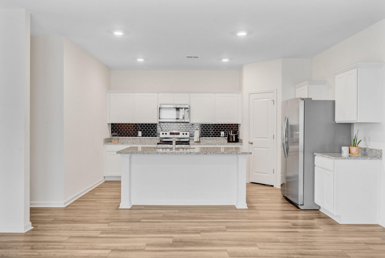 490 Pender Woods Drive Photo 16