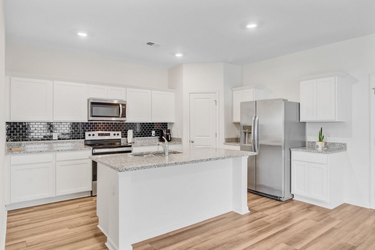 490 Pender Woods Drive Photo 17