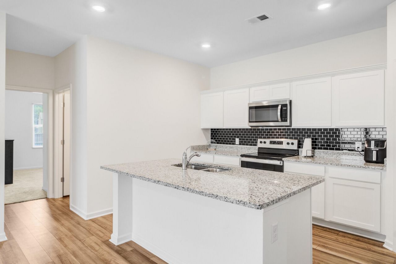 490 Pender Woods Drive Photo 18