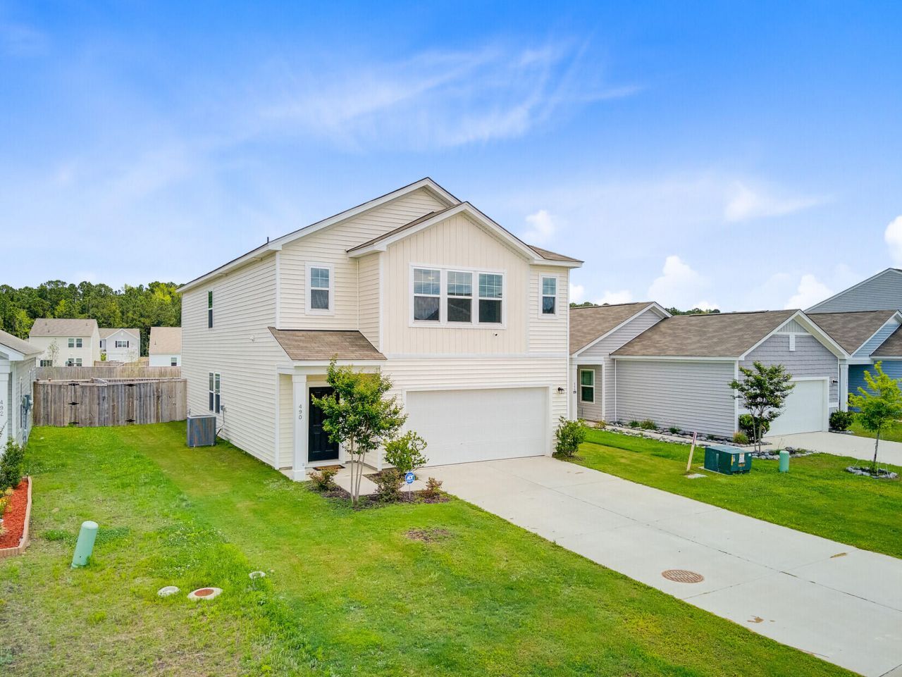 490 Pender Woods Drive Photo 3