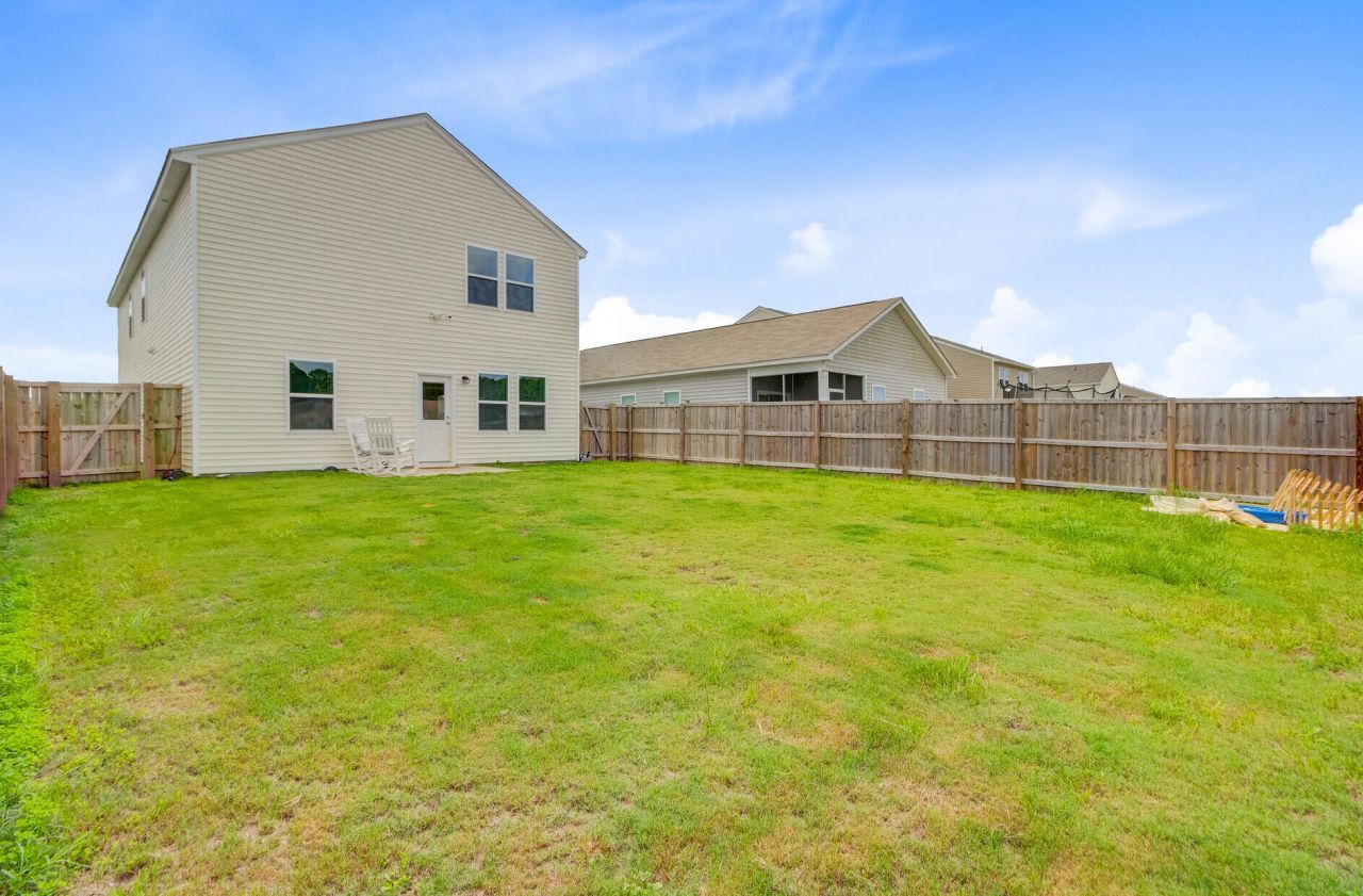 490 Pender Woods Drive Photo 47