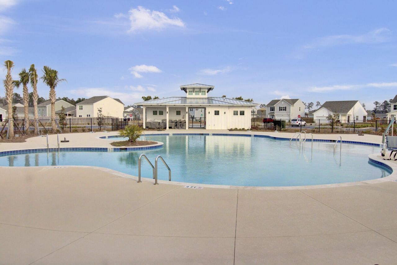 490 Pender Woods Drive Photo 68