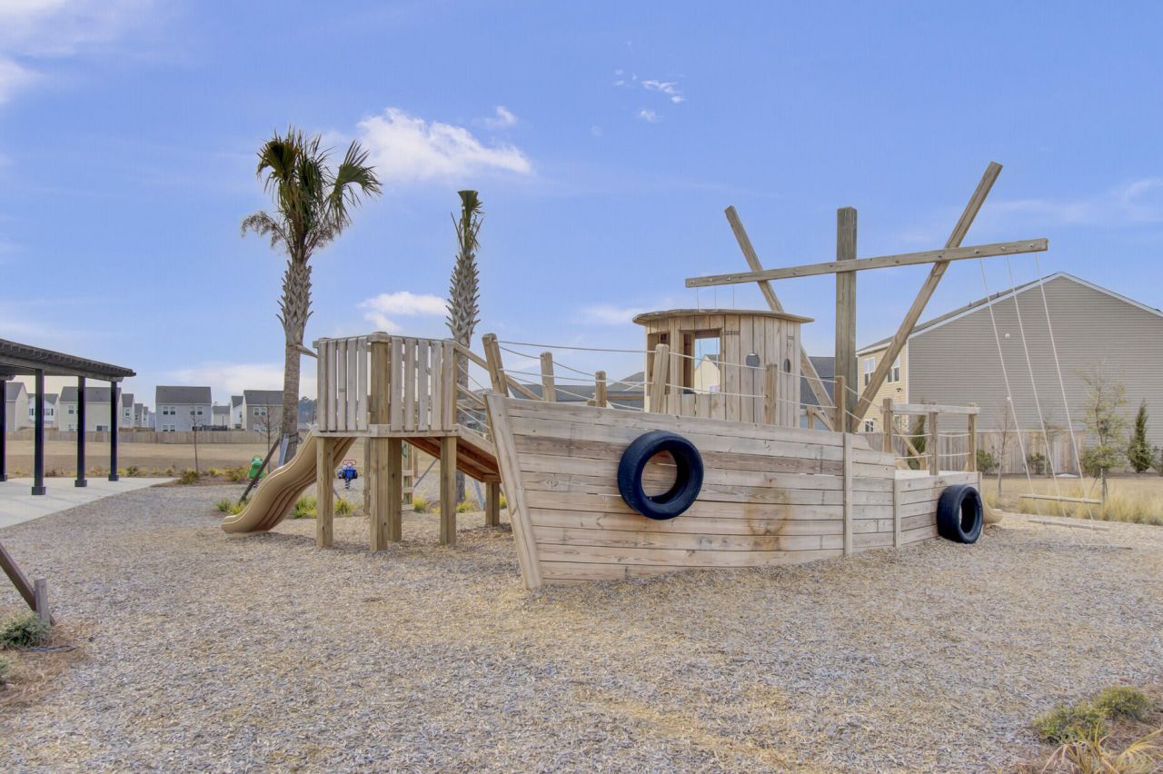 490 Pender Woods Drive Photo 73