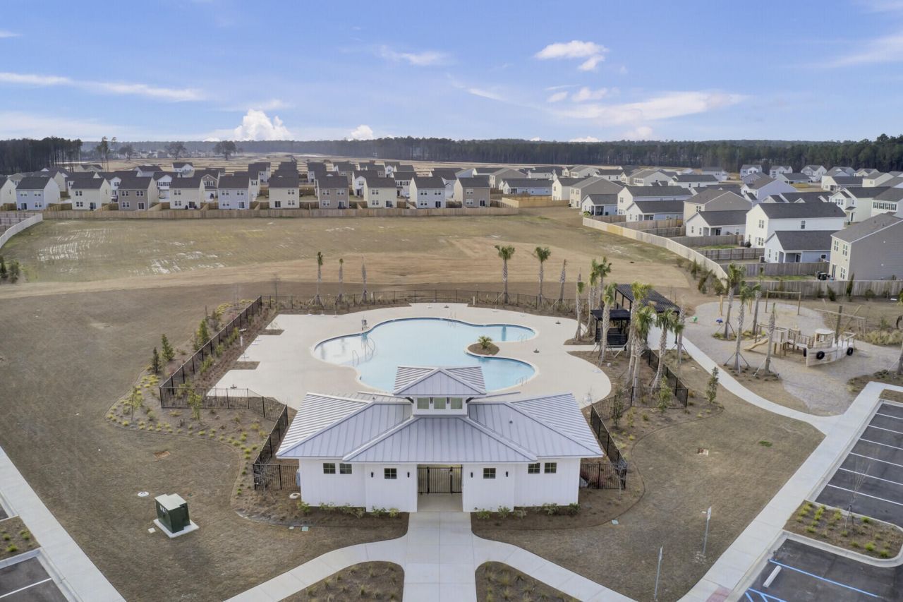 490 Pender Woods Drive Photo 74