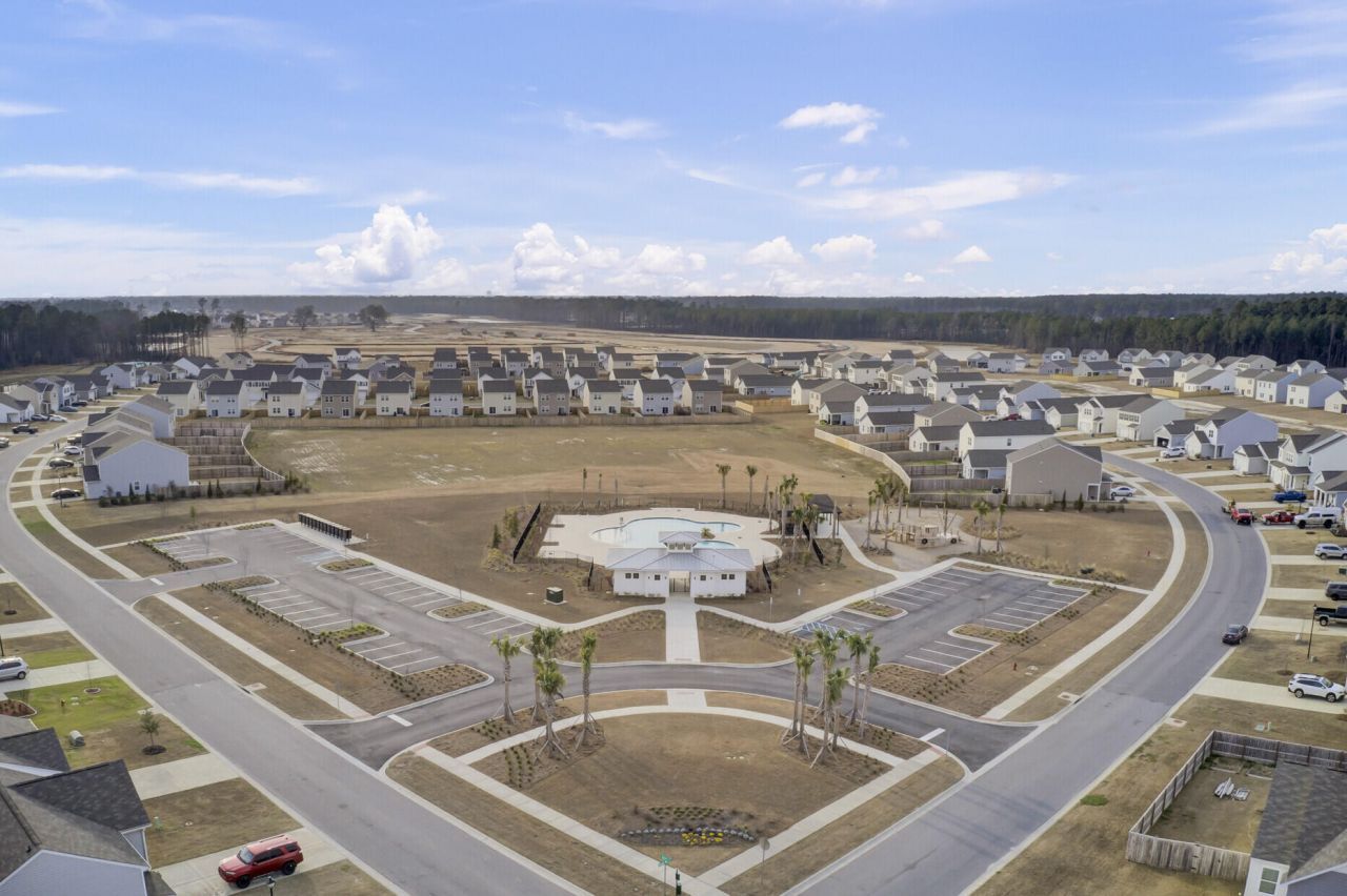 490 Pender Woods Drive Photo 75