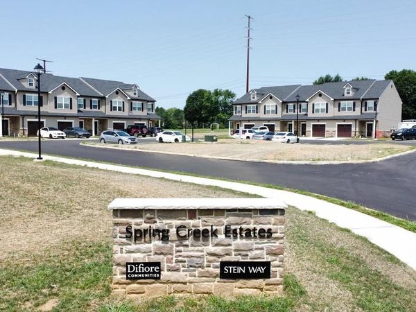 6645 STEIN WAY, Unit 6639-6661, MACUNGIE, PA 18062