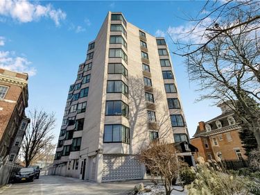 849 Delaware Ave, Unit 605, Buffalo, NY 14209