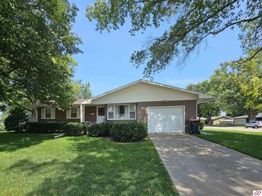 1722 Summit Street, Beatrice, NE 68310