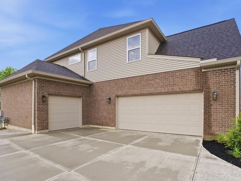 7025 Welney Run, Liberty Township, OH 45044 Photo 3